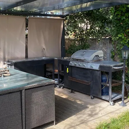 Piscine Interieure Chauffee De Διαμέρισμα *