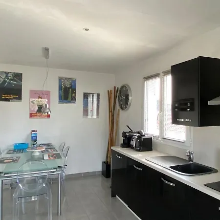 Piscine Interieure Chauffee De Διαμέρισμα *